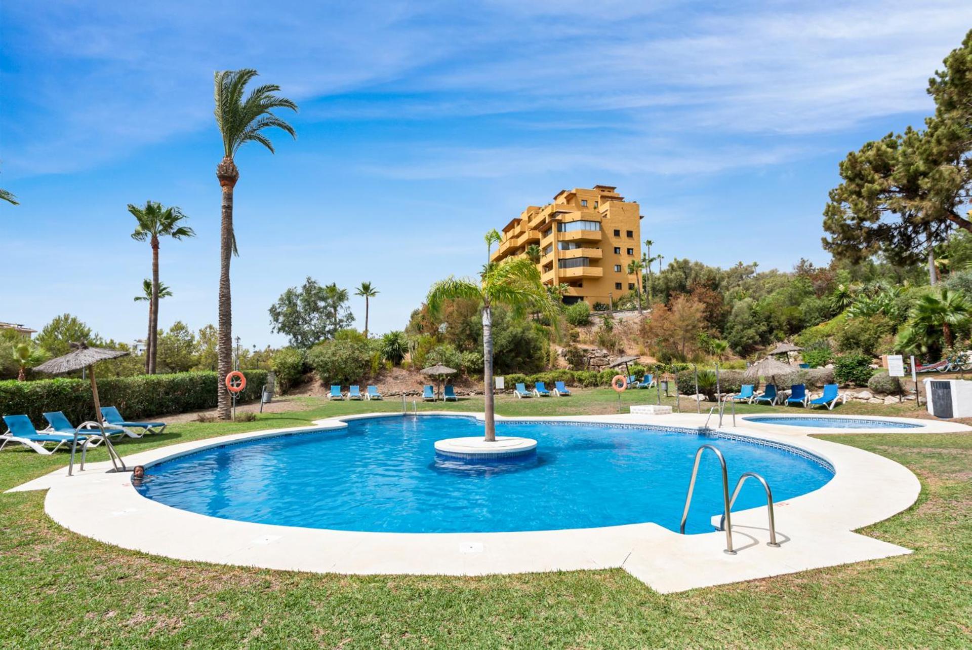 Sky And Sea Estepona Penthouse Экстерьер фото